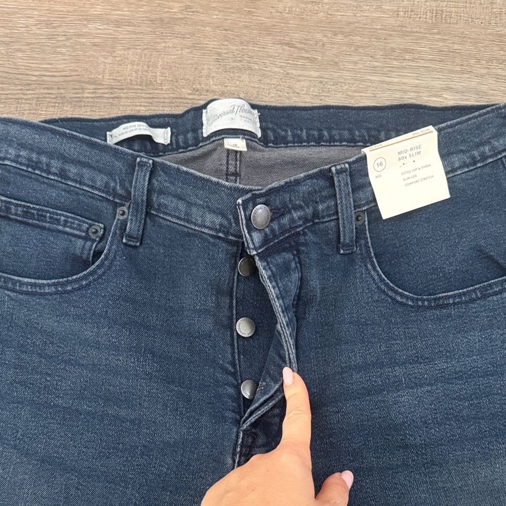 Universal Thread Mid Rise 80s Slim fit Jeans - Picture 2 of 4